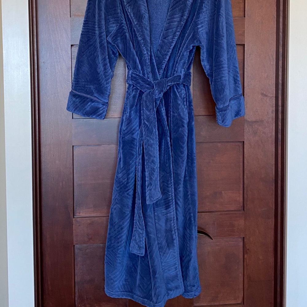 Thick, Posh Floor Length NAVY Robe